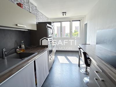 Appartement - 77 m² - 5 pièces