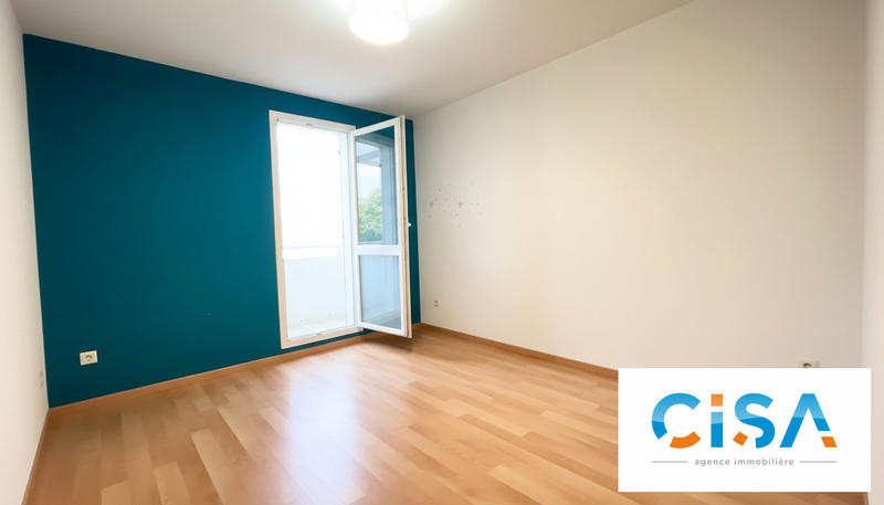 Appartement - 64 m² - 5 pièces