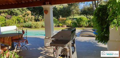 Maison traditionnelle - 146 m² - 5 pièces