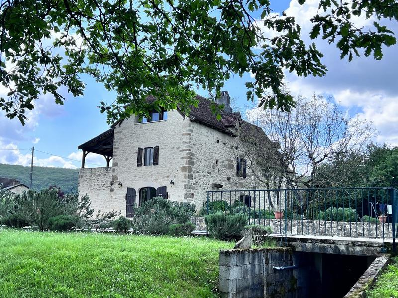 Maison - 200 m² - 7 pièces