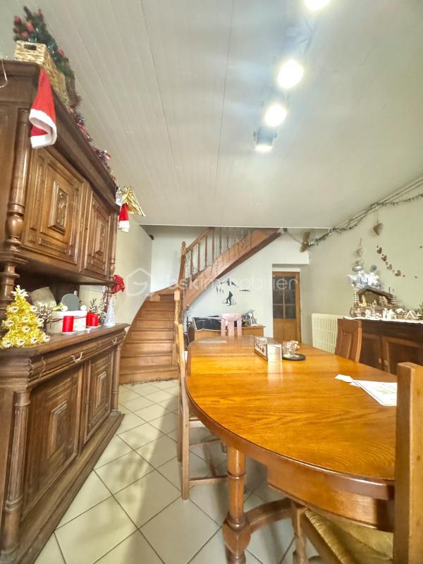 Maison ancienne - 202 m² - 9 pièces