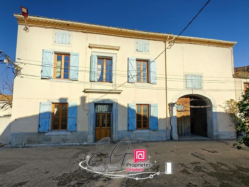 Propriété - 168 m² - 6 pièces