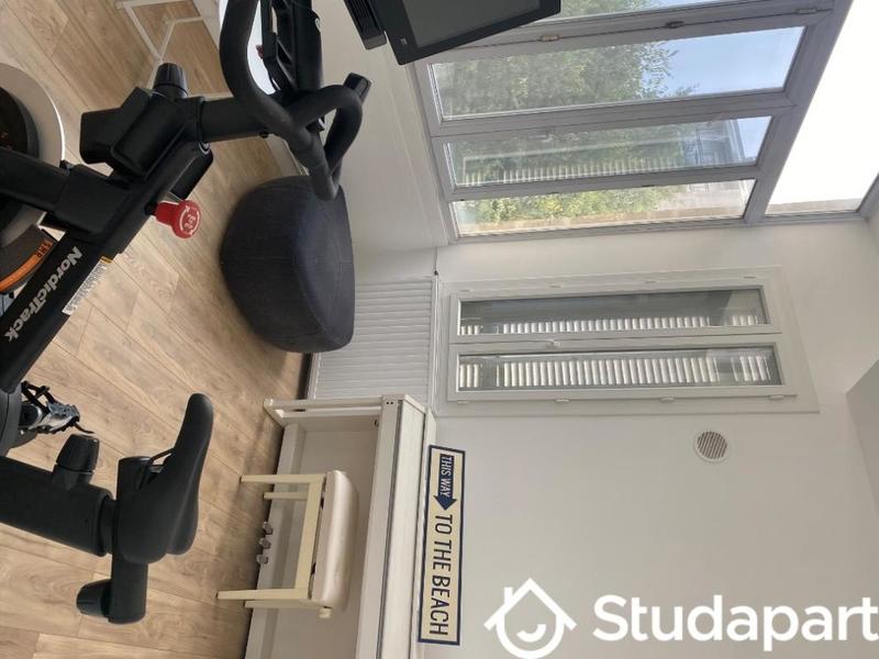 Chambre - 13 m² - 1 pièce