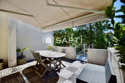 Maison - 208 m² - 8 pièces