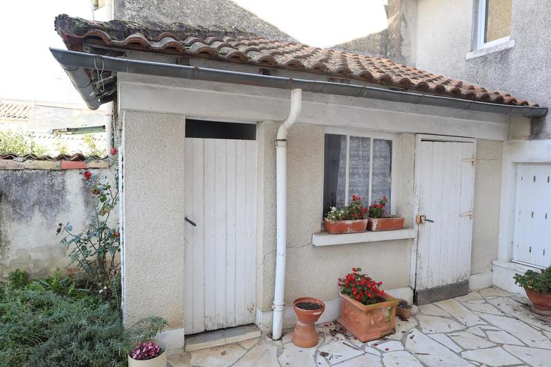 Maison - 182 m² - 9 pièces