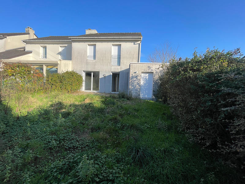 Maison - 93 m² - 4 pièces
