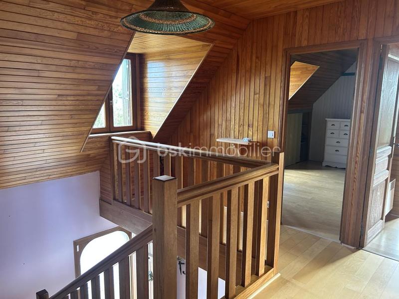 Maison traditionnelle - 130 m² - 7 pièces