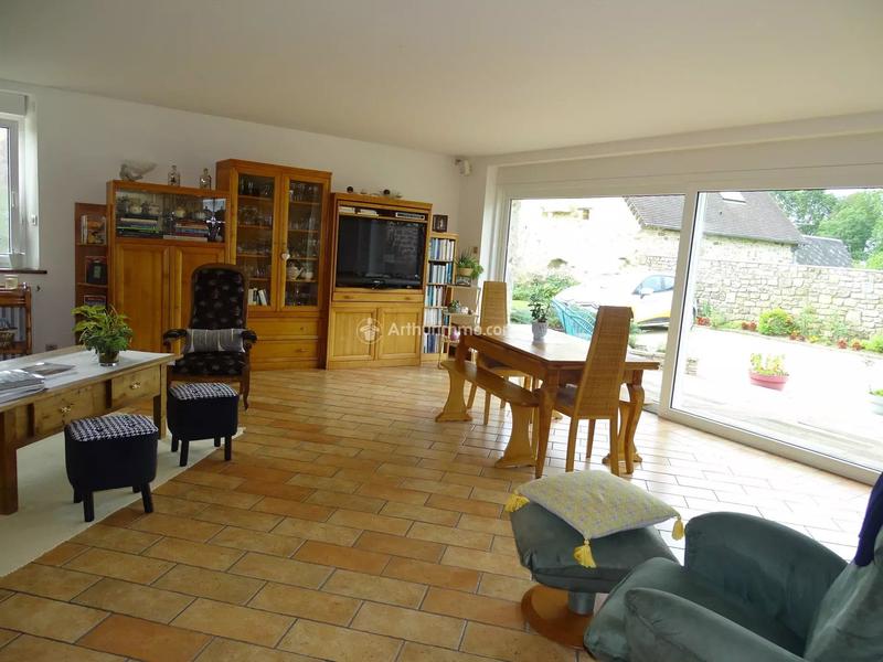 Maison - 180 m² - 6 pièces