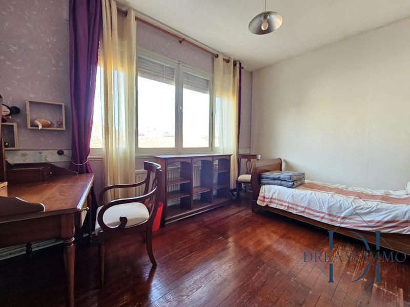 Villa - 319 m² - 14 pièces