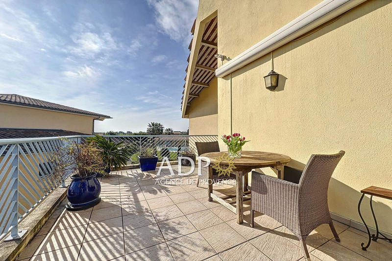 Appartement - 88 m² - 3 pièces