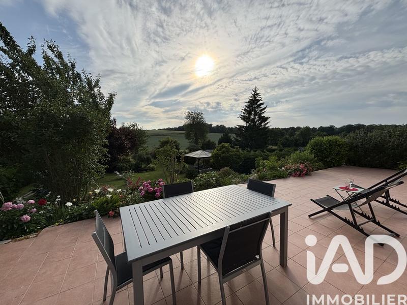 Maison - 180 m² - 8 pièces