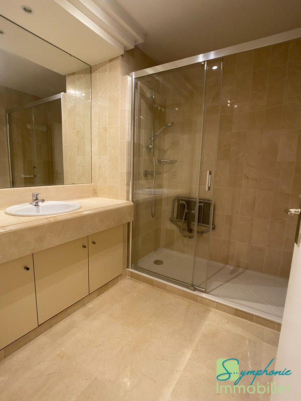 Appartement - 106 m² - 4 pièces