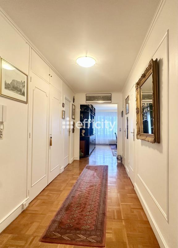 Appartement - 82 m² - 3 pièces