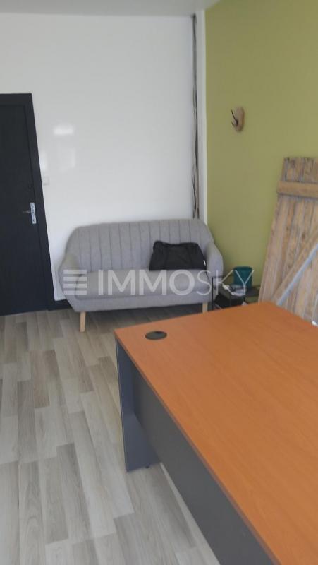 Bureau - 100 m² - 5 pièces