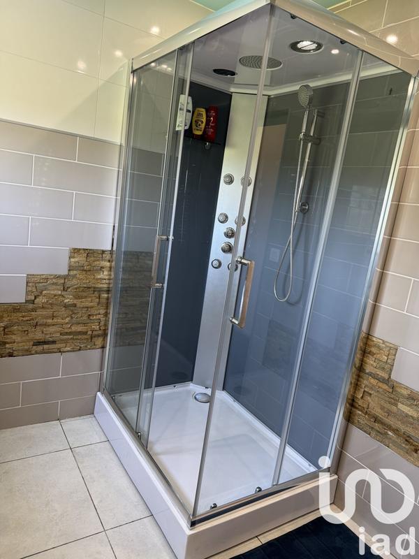 Maison - 121 m² - 5 pièces