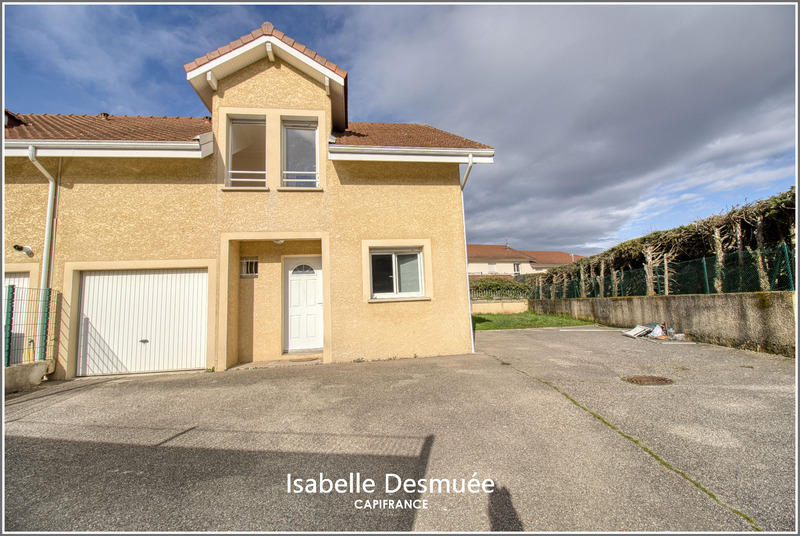 Maison - 104 m² - 4 pièces