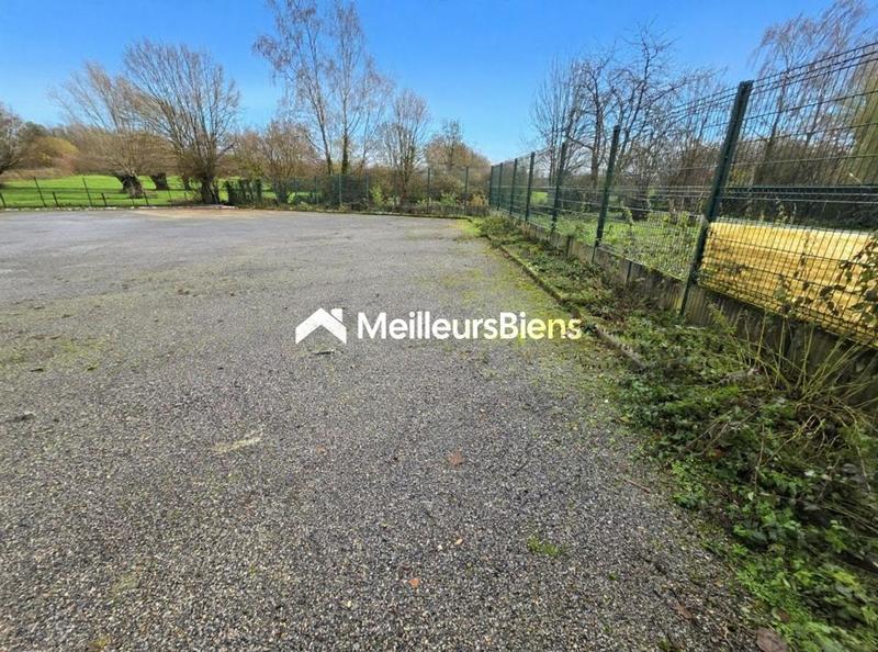 Terrain constructible - 3 187 m²