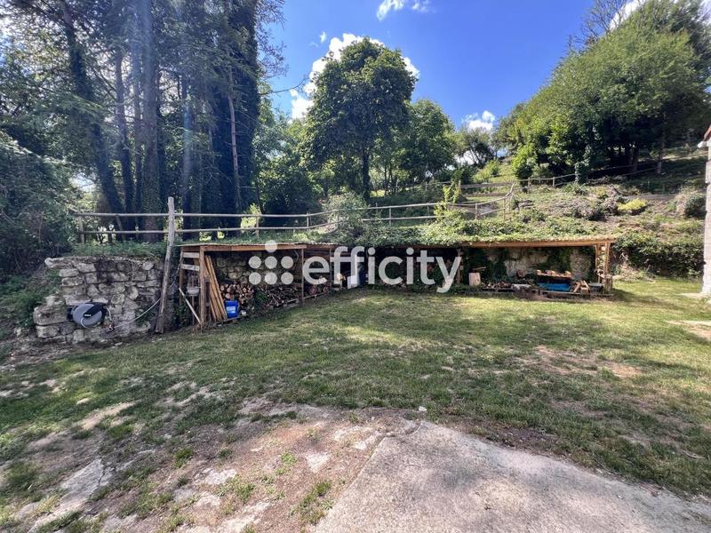 Maison - 211 m² - 9 pièces