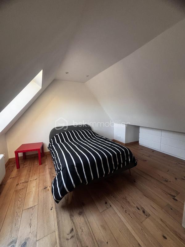 Corps de ferme - 210 m² - 15 pièces