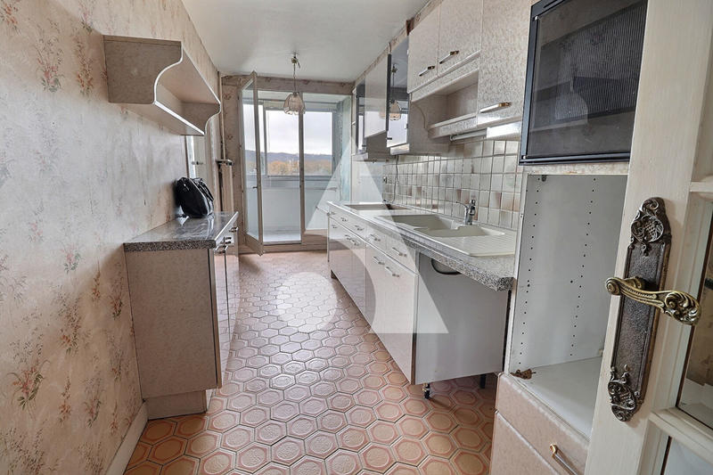 Appartement - 89 m² - 4 pièces