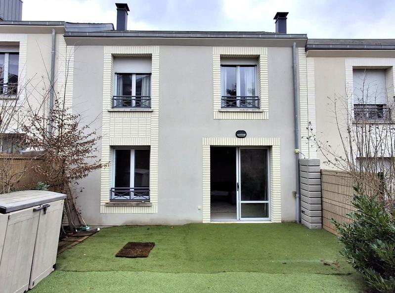 Maison - 83 m² - 4 pièces
