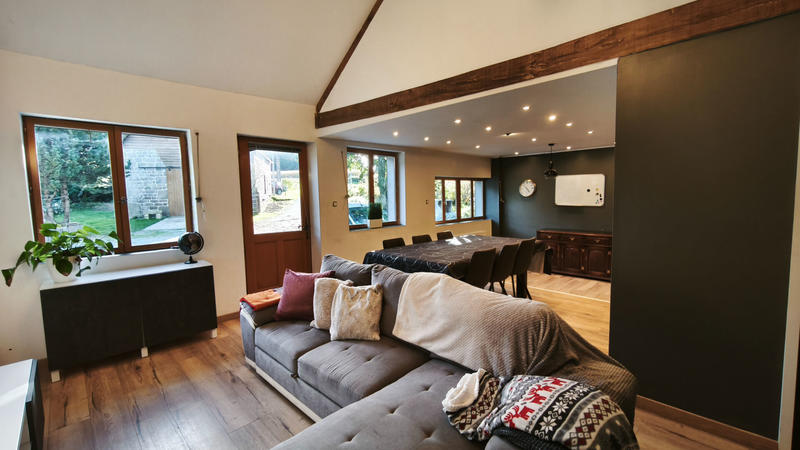 Maison - 354 m² - 14 pièces