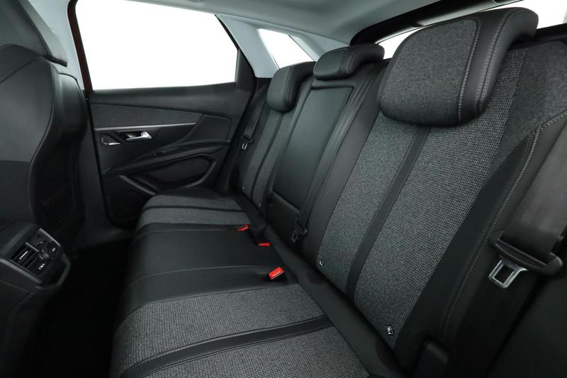 Peugeot 3008 2.0 Blue-HDi Allure Business 150 ch