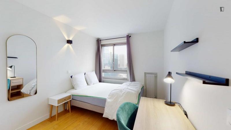 Chambre - 10 m² - 4 pièces