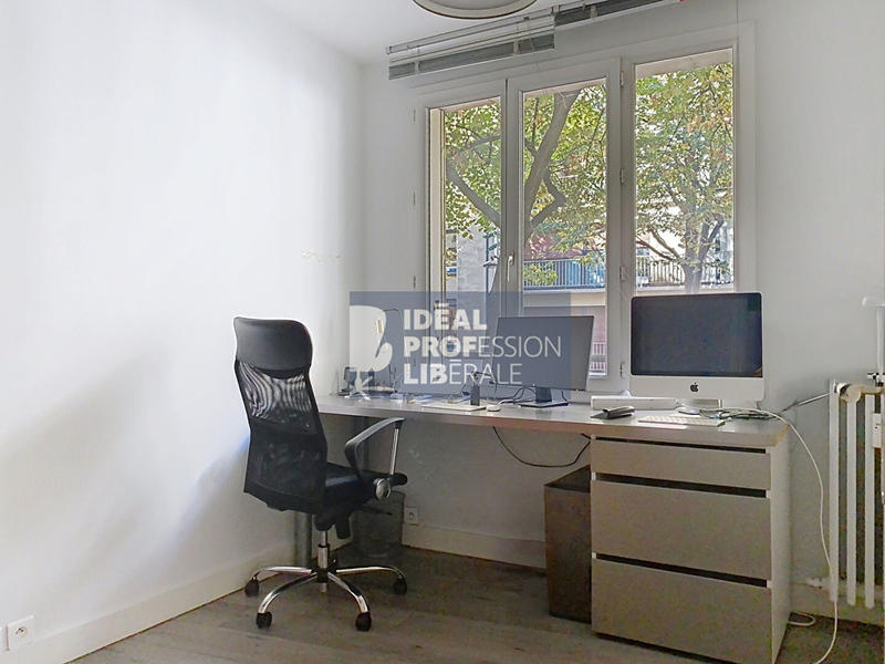 Bureau - 100 m² - 5 pièces