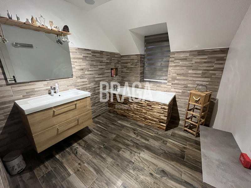 Maison - 175 m² - 6 pièces