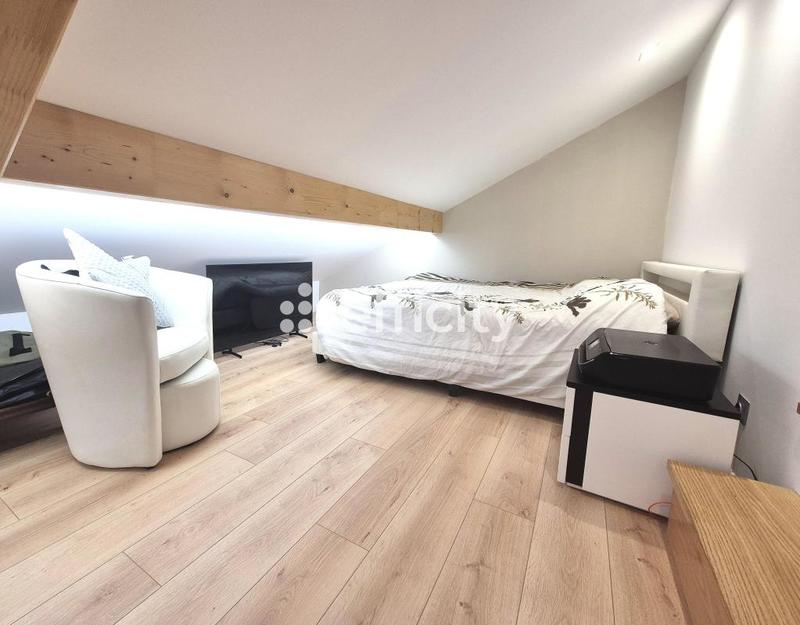 Maison - 135 m² - 6 pièces