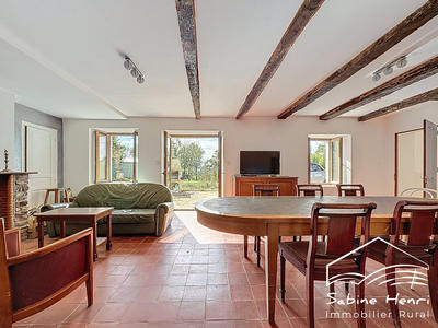 Maison ancienne - 260 m² - 8 pièces