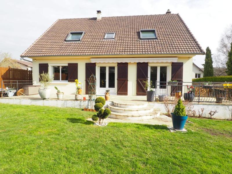 Pavillon - 130 m² - 6 pièces