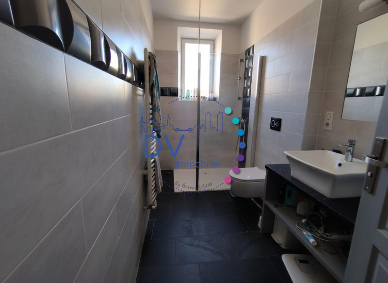 Maison - 326 m² - 10 pièces