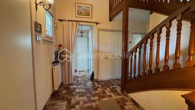 Maison traditionnelle - 136 m² - 8 pièces