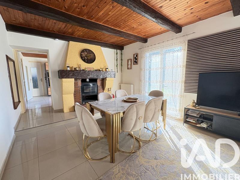 Maison - 201 m² - 6 pièces