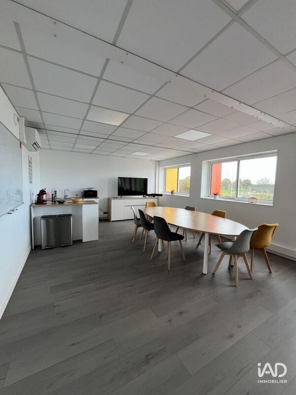 Bureau - 98 m²