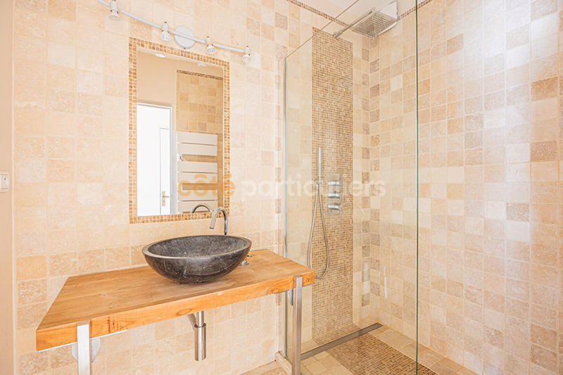 Appartement - 167 m² - 7 pièces