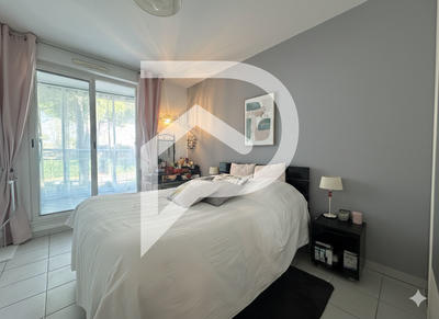 Appartement - 82 m² - 3 pièces