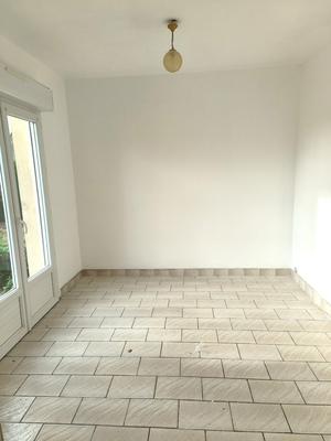 Maison traditionnelle - 90 m² - 5 pièces