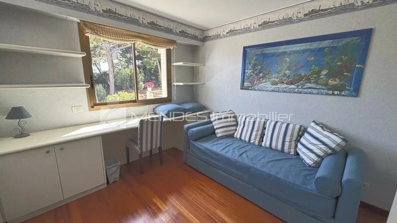 Appartement - 89 m² - 3 pièces