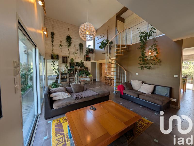 Maison de maîtres - 276 m² - 10 pièces