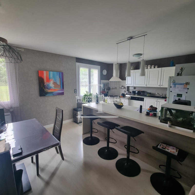 Maison - 88 m² - 4 pièces