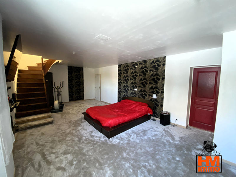 Maison - 240 m² - 7 pièces