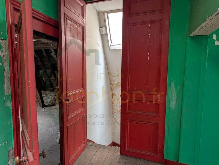 Immeuble - 215 m² - 3 pièces