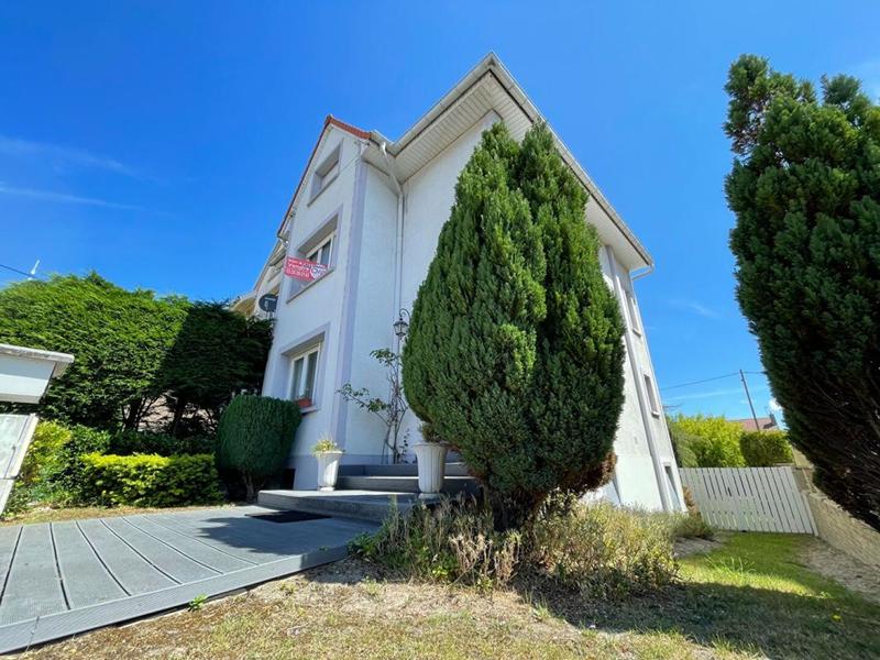 Villa - 157 m² - 6 pièces