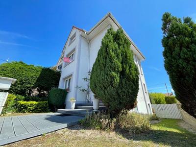 Villa - 157 m² - 6 pièces