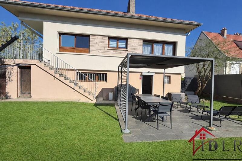 Maison - 184 m² - 6 pièces