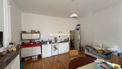 Appartement - 60 m² - 2 pièces