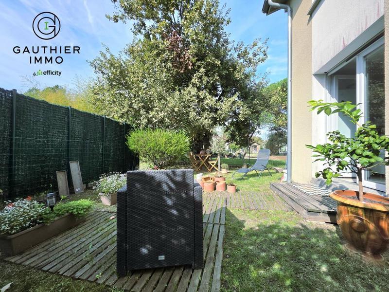 Maison jumelée - 66 m² - 3 pièces